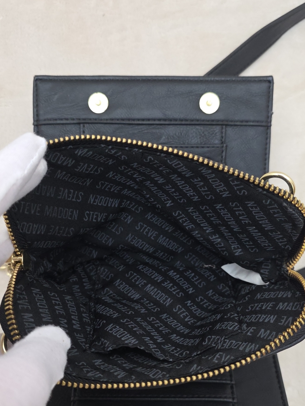 Steve Madden Black Floral Crossbody Bag Gold Chain Convertible Purse Wristlet - Picture 6 of 12